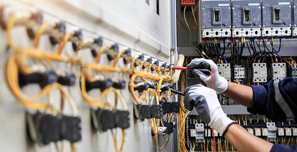 Professional Electrician technician working in Lake of the Woods, IL